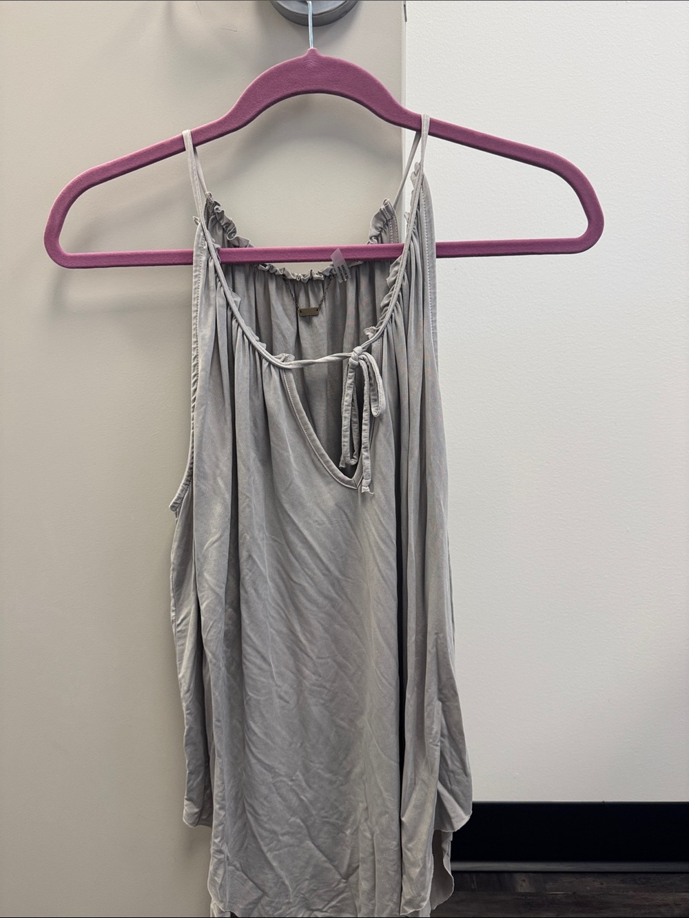 Light Gray Sleeveless Tie-Neck Chemise